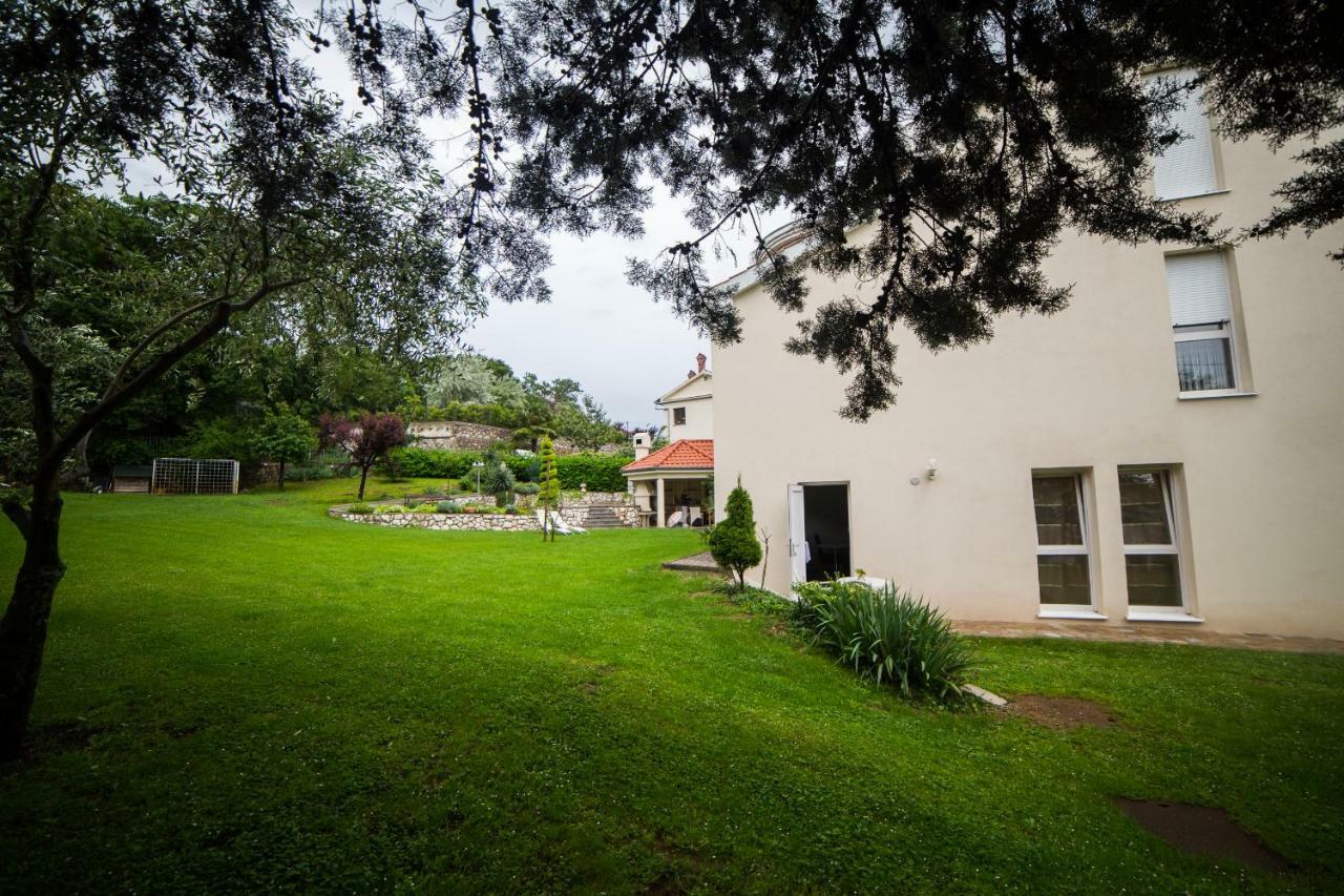 Apartments Villa Majda Matulji Exterior foto
