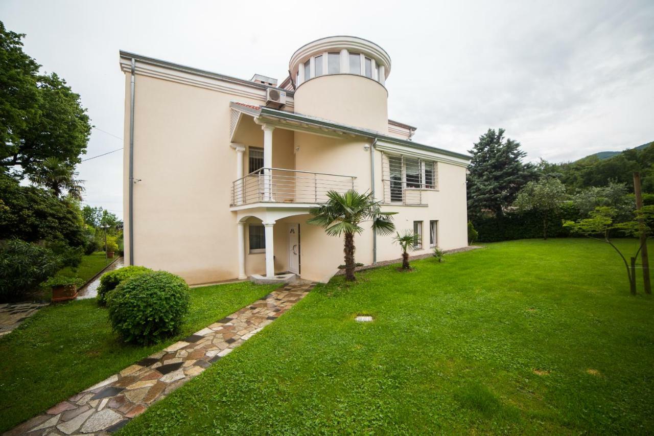 Apartments Villa Majda Matulji Exterior foto